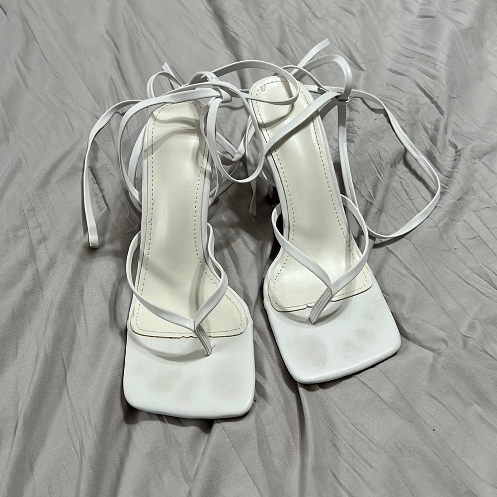 White wrap up shoes